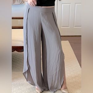 Alice & Trixie Silver Pants with high slit Size XS